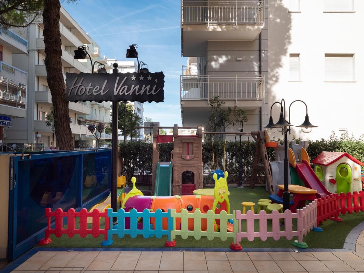 Hotel Vanni Misano Adriatico Esterno foto